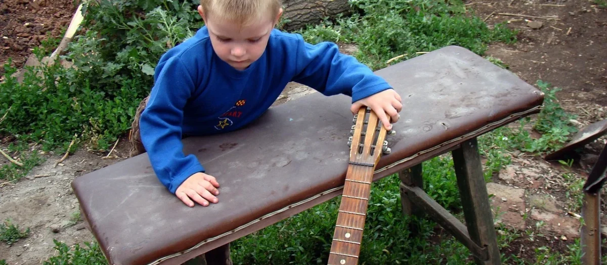 Co to oznacza że gitara jest 3 4
