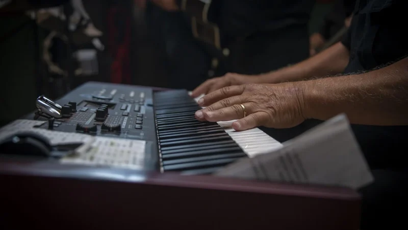 Czy trudno jest nauczyć się grać na keyboardzie