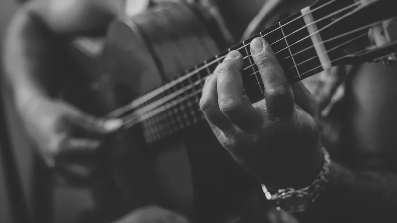 Ile kosztuje dobra gitara