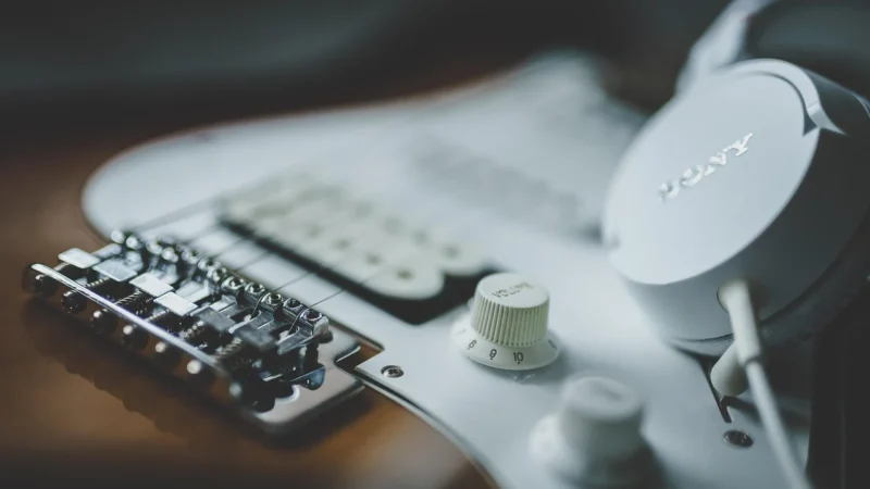 Ile wydać na pierwszą gitarę