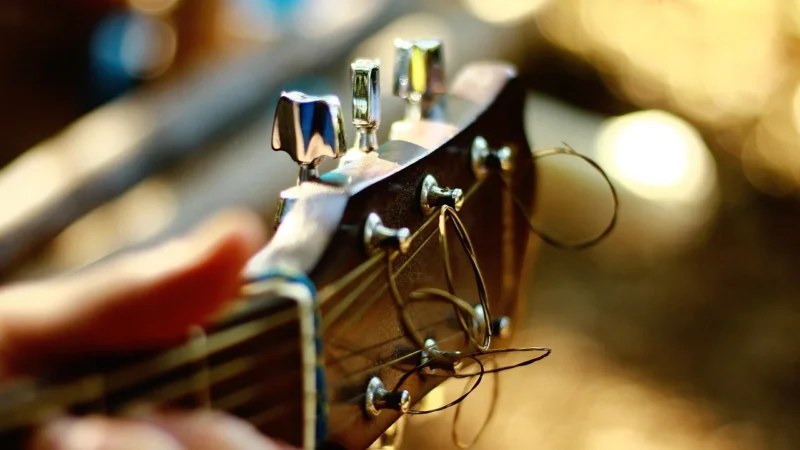 Jak szybko rozciągnąć palce do gry na gitarze